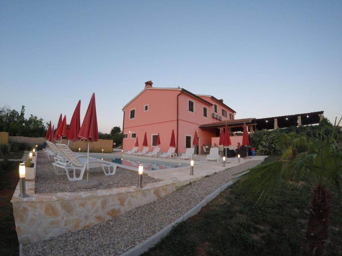 Bed And Breakfast Rogocana Labin  Εξωτερικό φωτογραφία