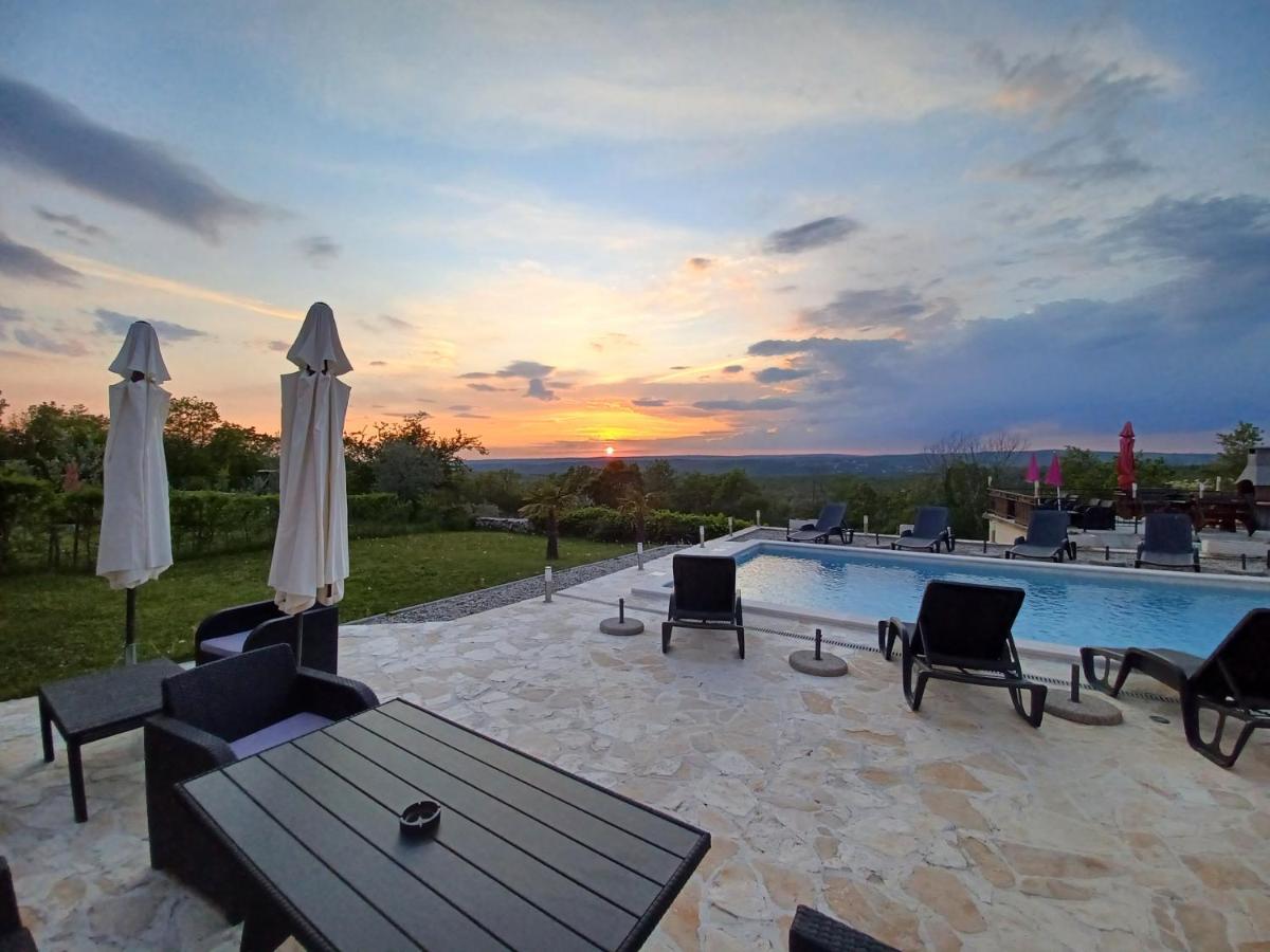 Bed And Breakfast Rogocana Labin  Εξωτερικό φωτογραφία