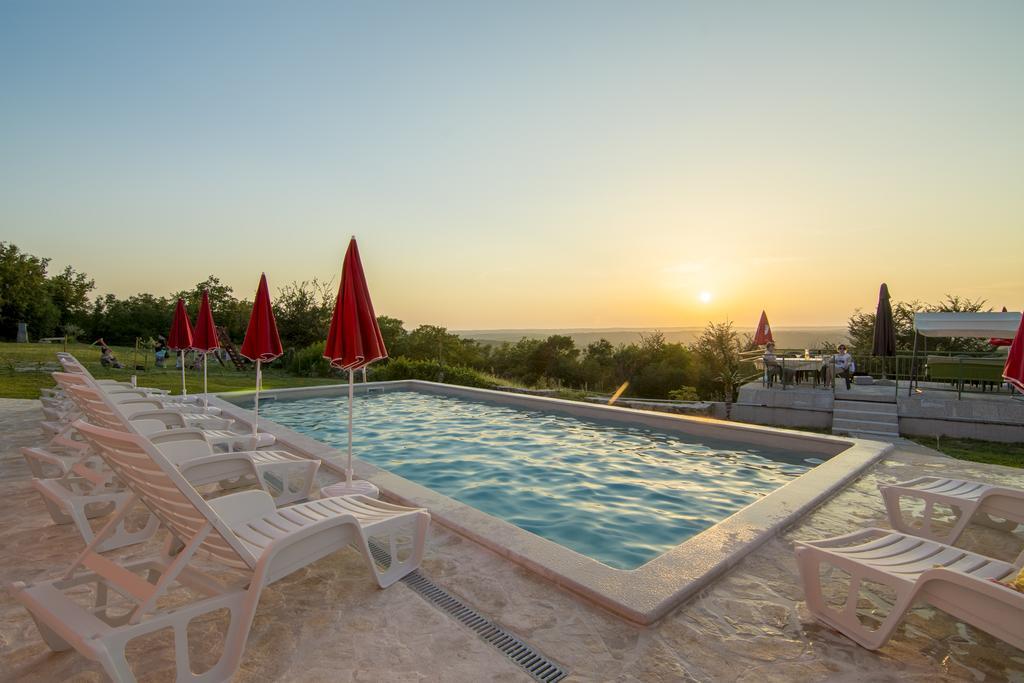 Bed And Breakfast Rogocana Labin  Εξωτερικό φωτογραφία