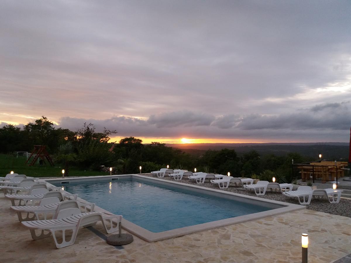 Bed And Breakfast Rogocana Labin  Εξωτερικό φωτογραφία