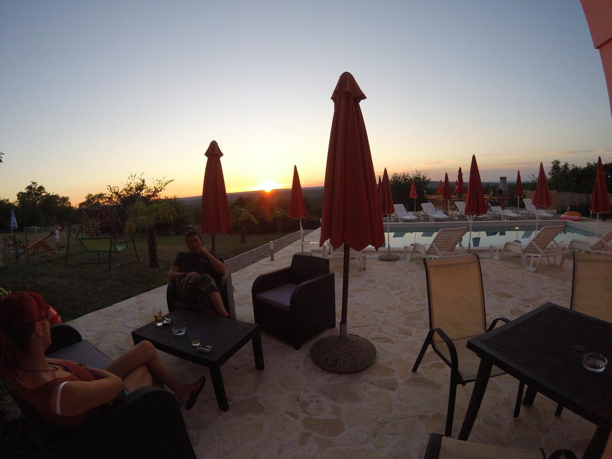 Bed And Breakfast Rogocana Labin  Εξωτερικό φωτογραφία